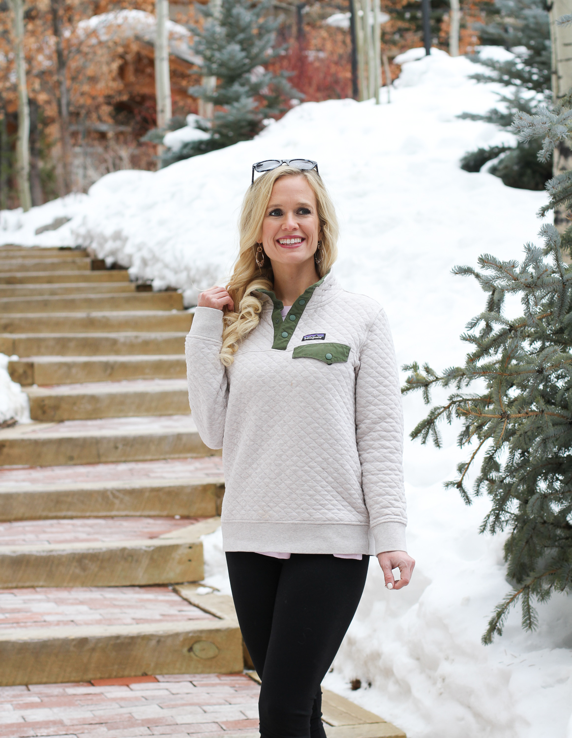 Vail Vacation Aprés Ski Outfits! joyfully so