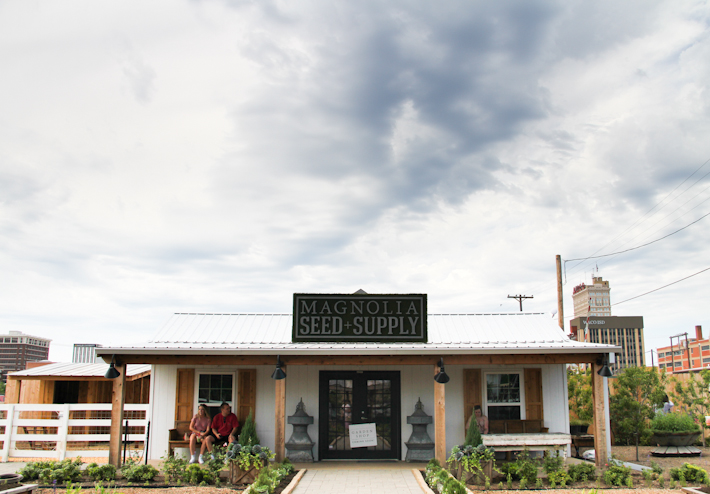 Tips for visiting Magnolia Market of Fixer Upper || Joyfully So