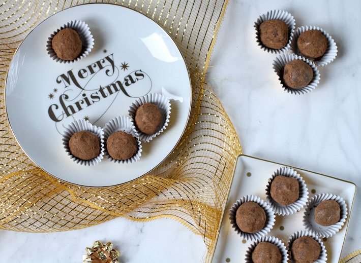 Delicious chocolate whiskey truffles || joyfully so