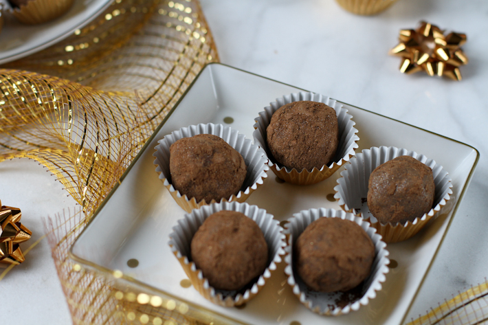 Chocolate Whiskey Truffles || joyfully so