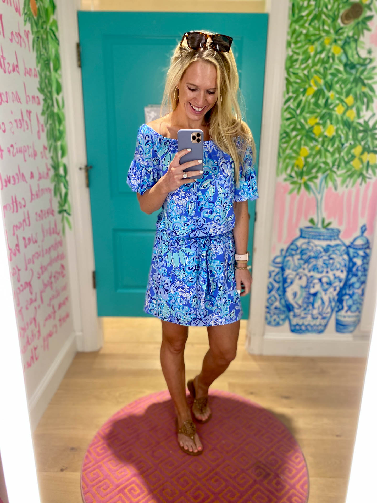 We are talking about the Lilly Pulitzer After Party Sale, Lilly Pulitzer sale predictions, APS dates, current favorites, gifts with purchase and more! | Lilly Pulitzer style, Lilly Pulitzer romper