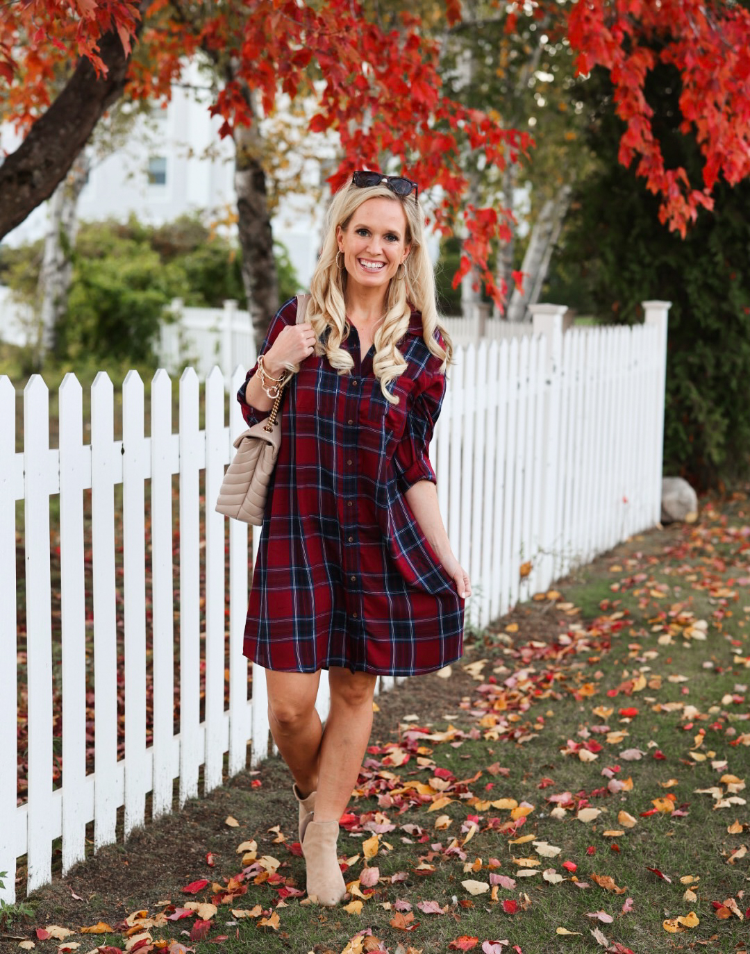 12 Thanksgiving Outfit Ideas | Affordable Holiday Styles | Plaid dress